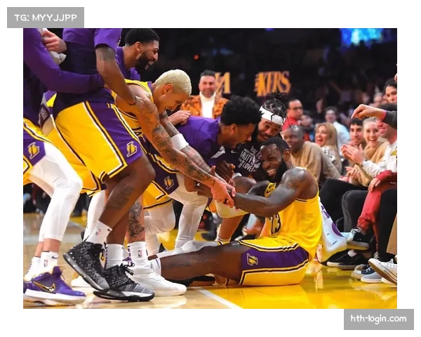 湖人阵型调整面临严峻考验 詹姆斯单核驱动难破猛龙锋线群